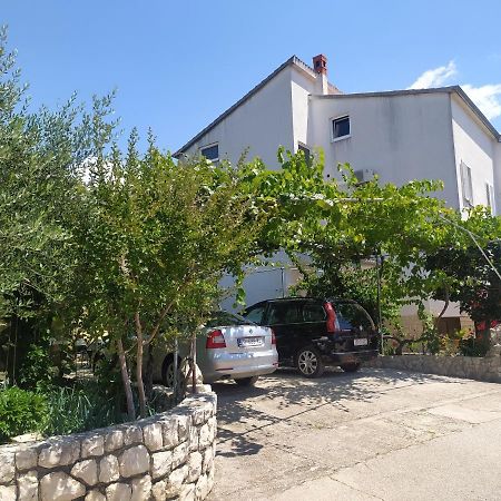 Apartment & Rooms Poppy Rose Zadar Bagian luar foto