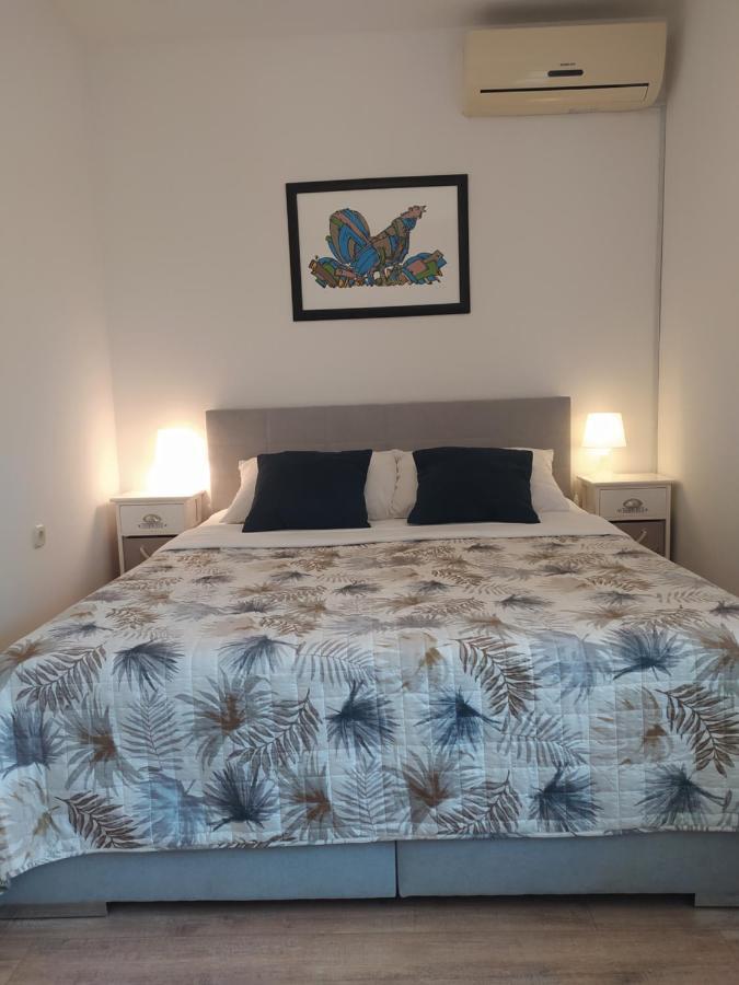 Apartment & Rooms Poppy Rose Zadar Bagian luar foto