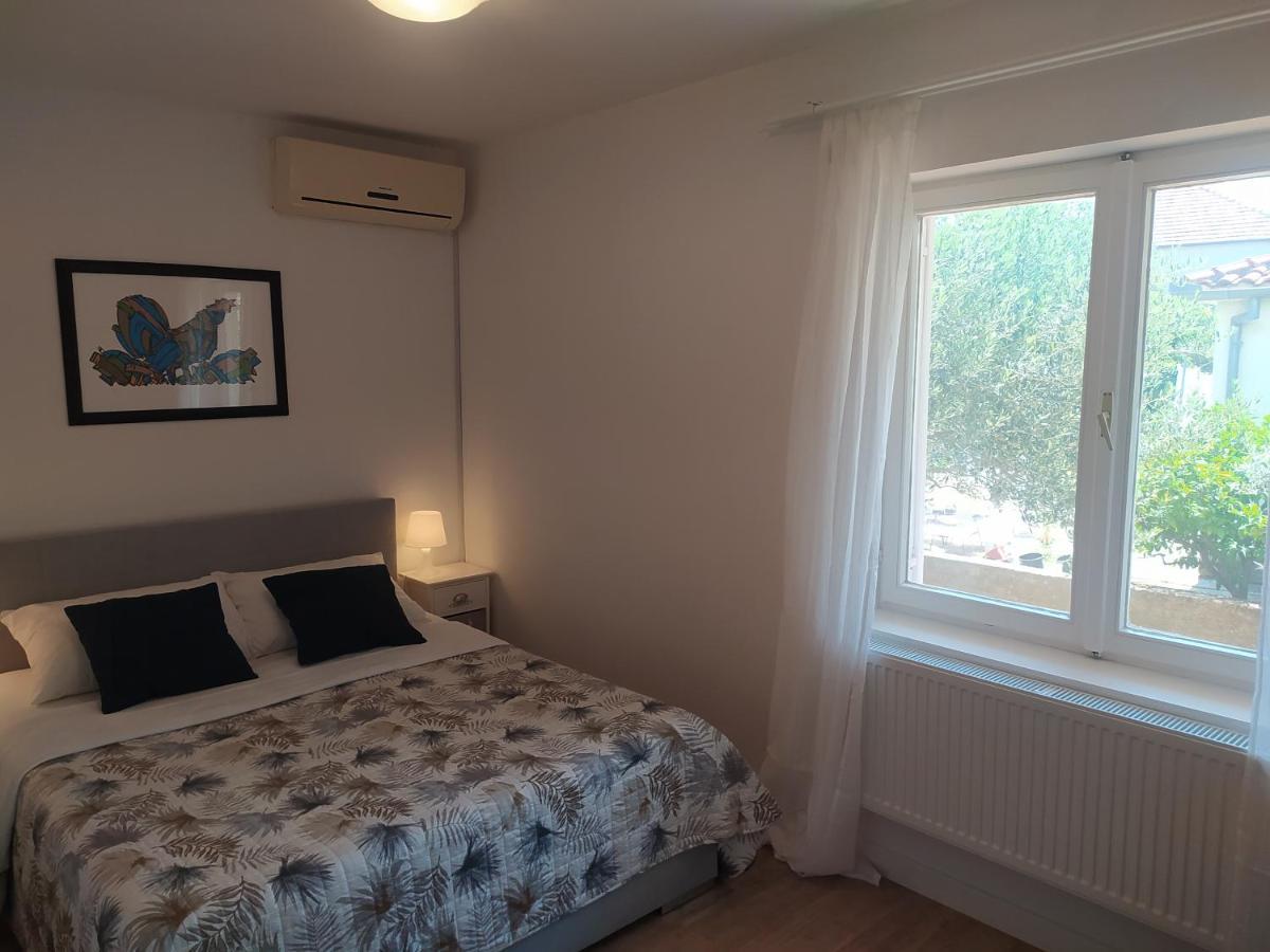 Apartment & Rooms Poppy Rose Zadar Bagian luar foto