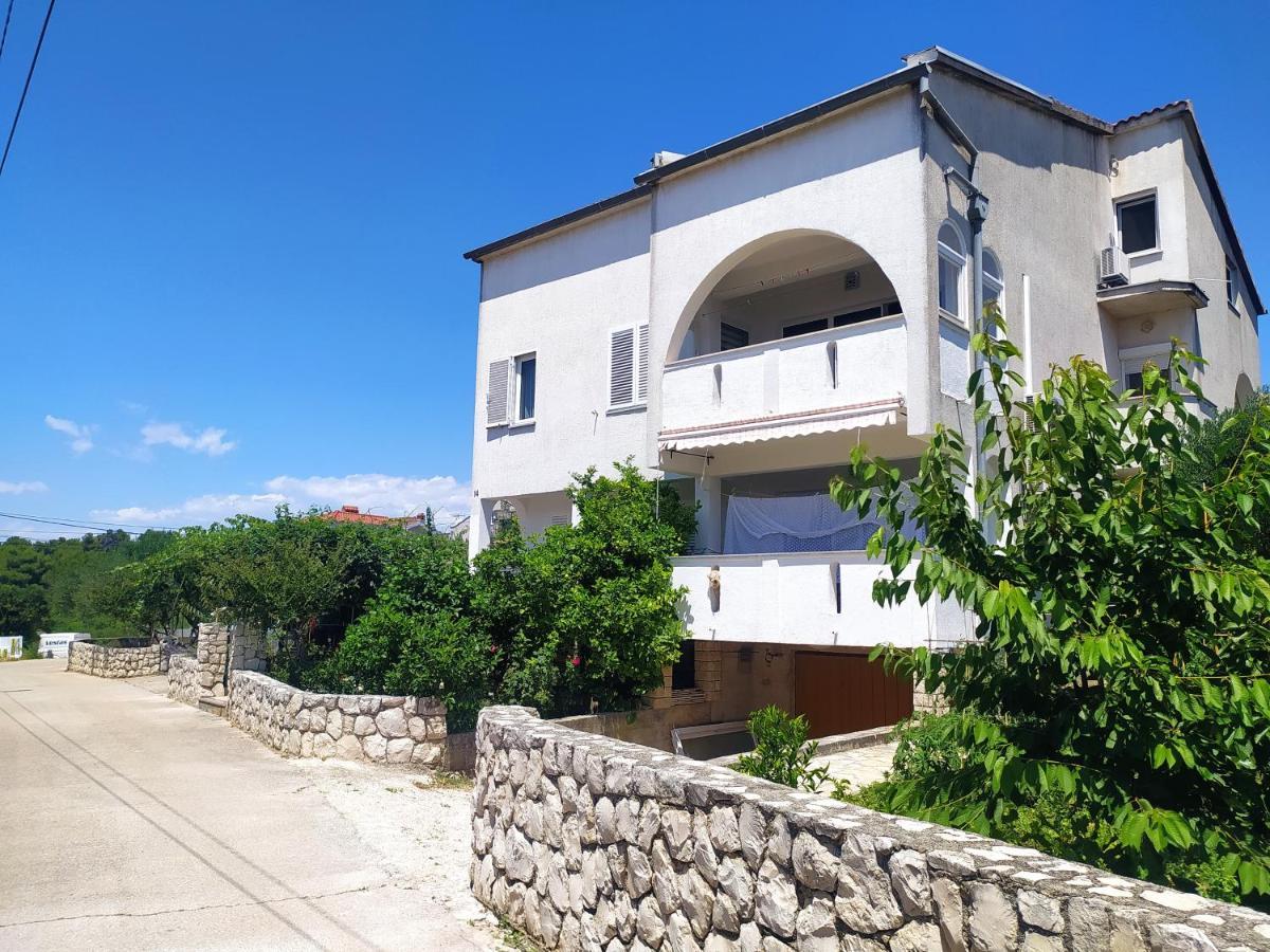 Apartment & Rooms Poppy Rose Zadar Bagian luar foto