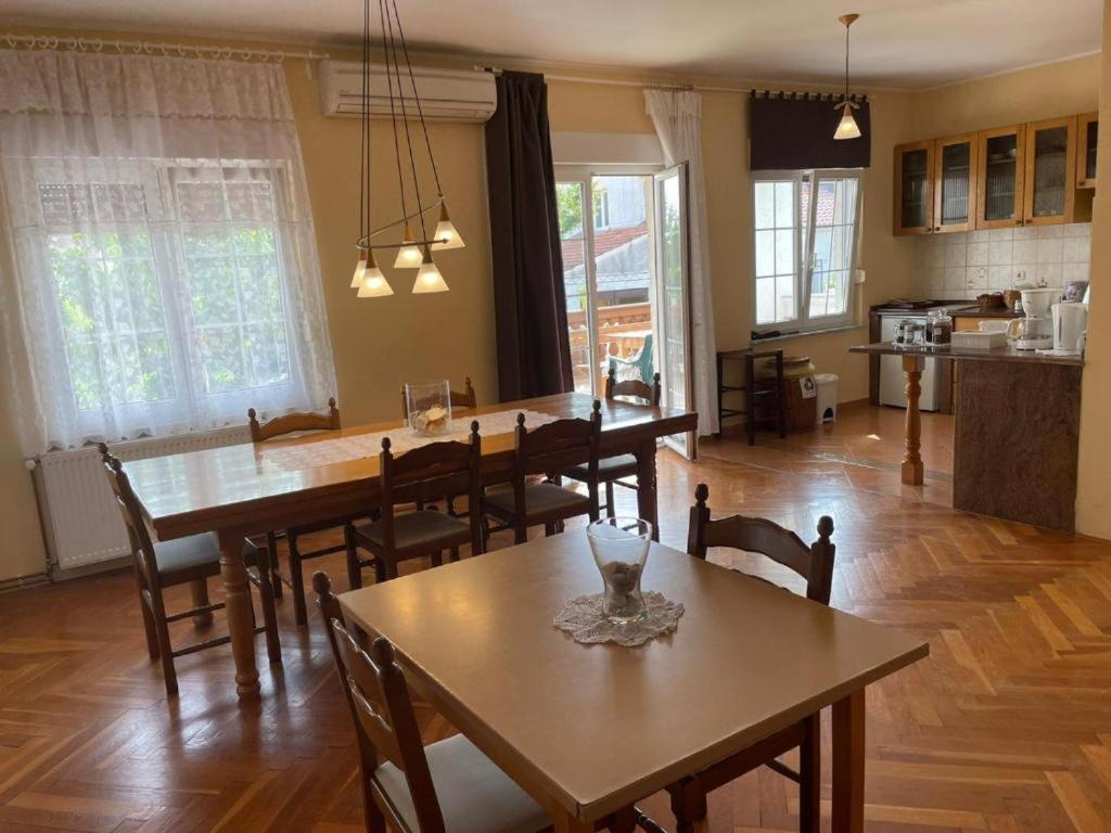 Apartment & Rooms Poppy Rose Zadar Bagian luar foto