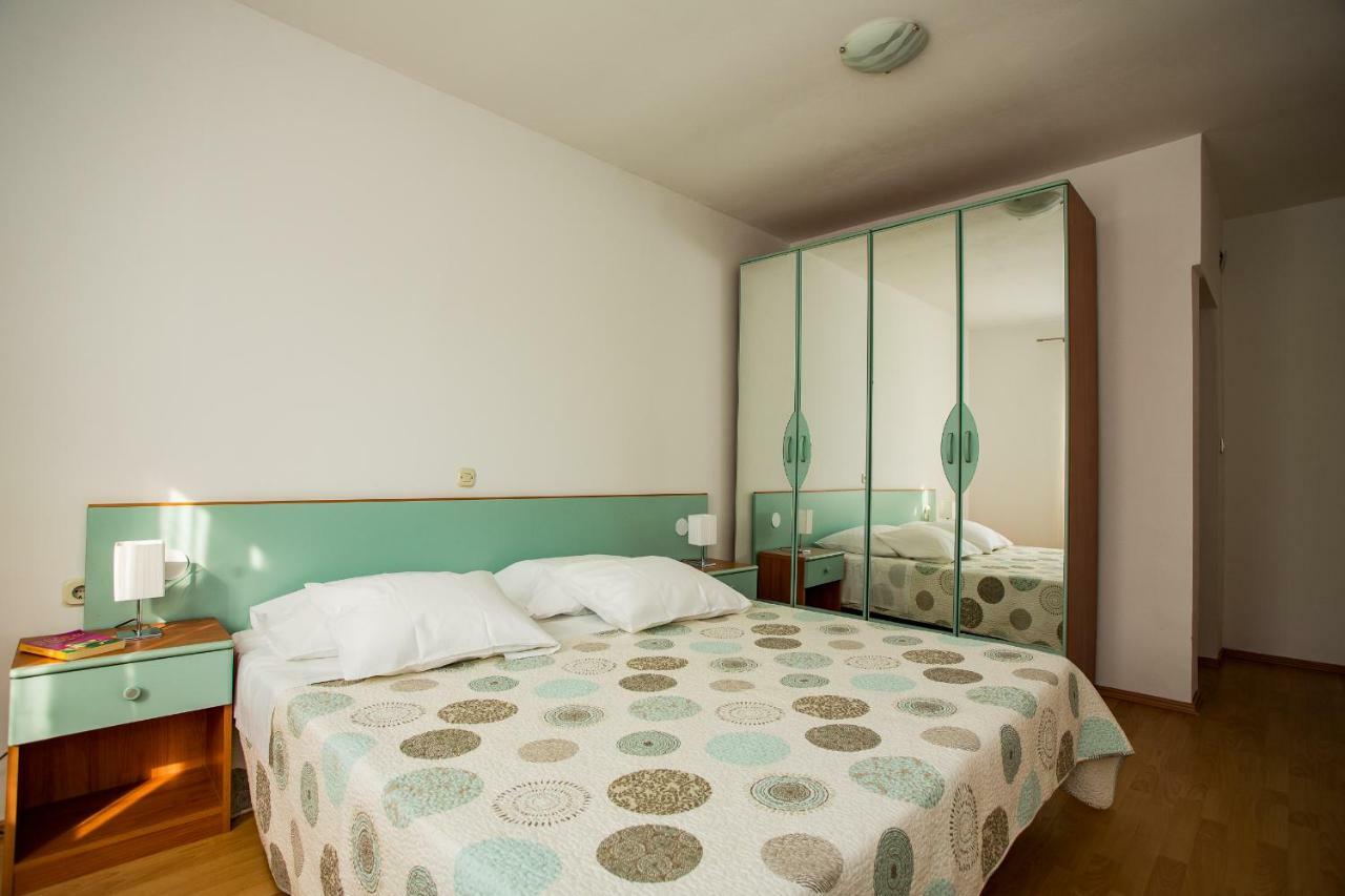 Apartment & Rooms Poppy Rose Zadar Bagian luar foto